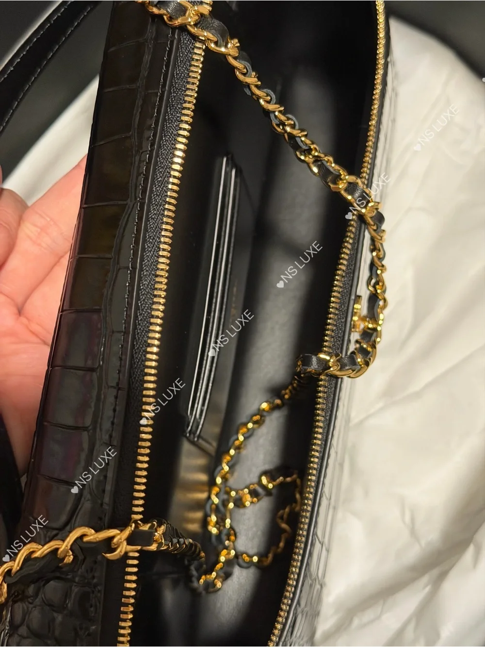 CHANEL Black Croc-Embossed Leather Shoulder Bag with Gold Chain